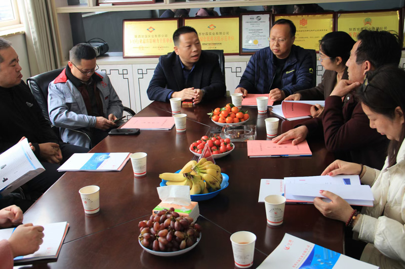 三門峽市陜州區(qū)水利局張局長，自來水公司趙總經(jīng)理等人蒞臨陜西甘霖實業(yè)公司考察指導(dǎo)工作